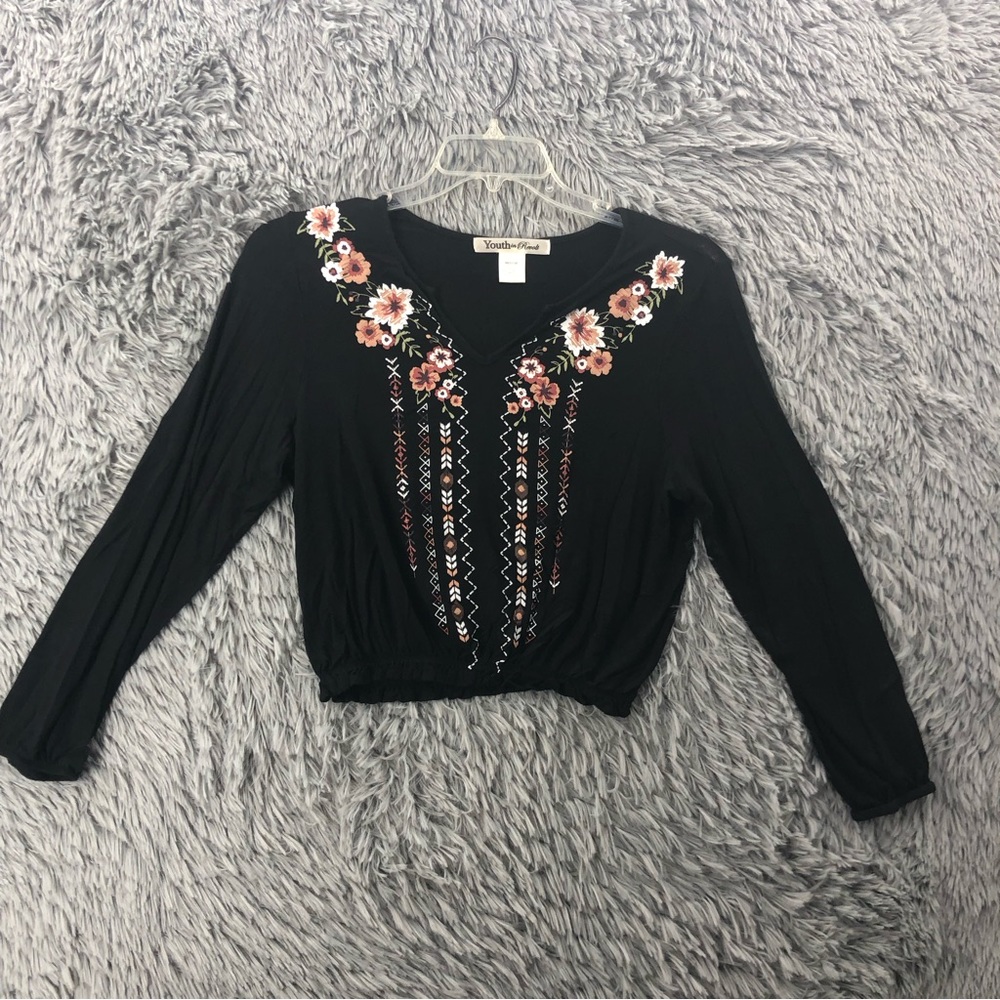 Youth in Revolt Shirt Top Womens Medium Southwestern Flowers Gathered Hem Black